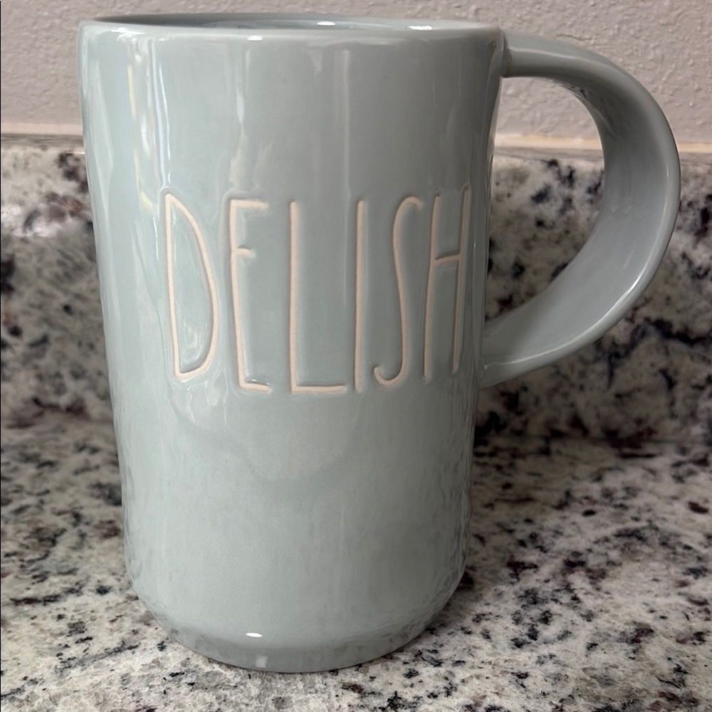Rae Dunn DELISH mug